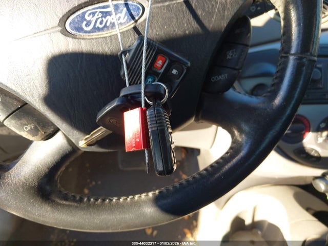 2003 FORD FOCUS 3FAFP31353R165732 Photo 10