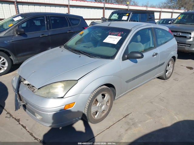 2003 FORD FOCUS 3FAFP31353R165732 Photo 1