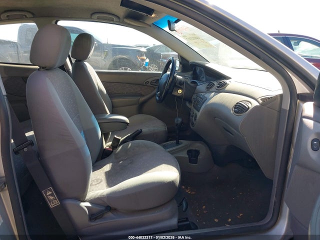 2003 FORD FOCUS 3FAFP31353R165732 Photo 4