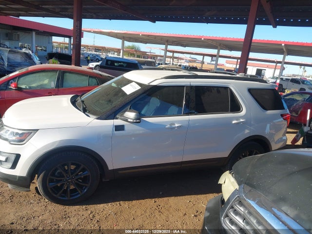 1FM5K7D81HGD35694 Ford EXPLORER XLT