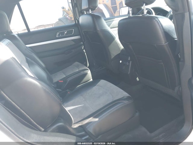 1FM5K7D81HGD35694 Ford EXPLORER XLT