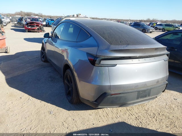 2026 TESLA MODEL Y 7SAYGDED9TA449264 Photo 2