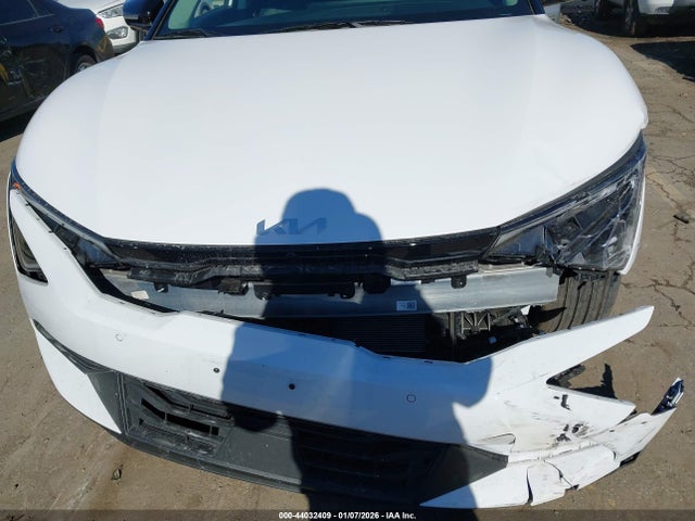 5XYC34JA7SG009181 KIA Ev6 Light Long Range
