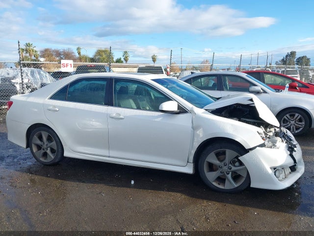 4T1BF1FK3EU450582 Toyota Camry Se Sport