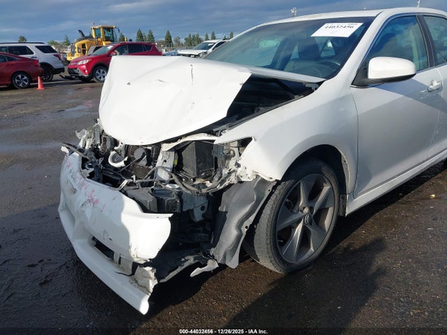 4T1BF1FK3EU450582 Toyota Camry Se Sport