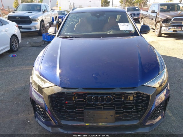 44032477 :رقم المزاد ، WU1ARBF1XMD019310 vin ، 2021 Audi Rs Q8 Tfsi Quattro Tiptronic مزاد بيع