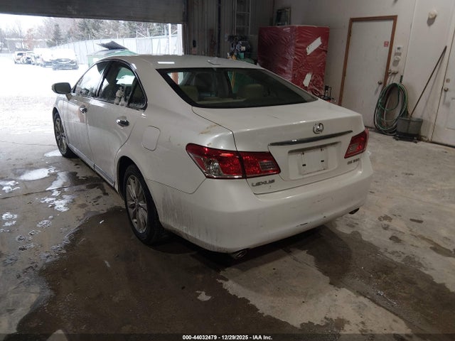 2010 LEXUS ES 350 JTHBK1EG9A2359625 Photo 2