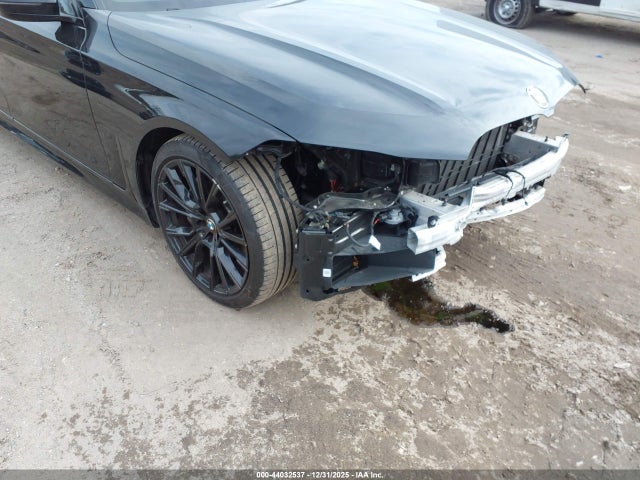Продажа на аукционе авто 2022 Bmw 740 I, vin: WBA7T2C04NCK08799, номер лота: 44032537