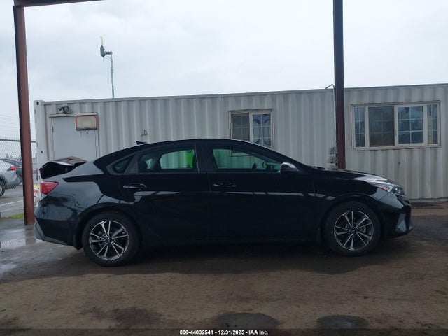 3KPF24AD4PE629467 KIA Forte Lxs