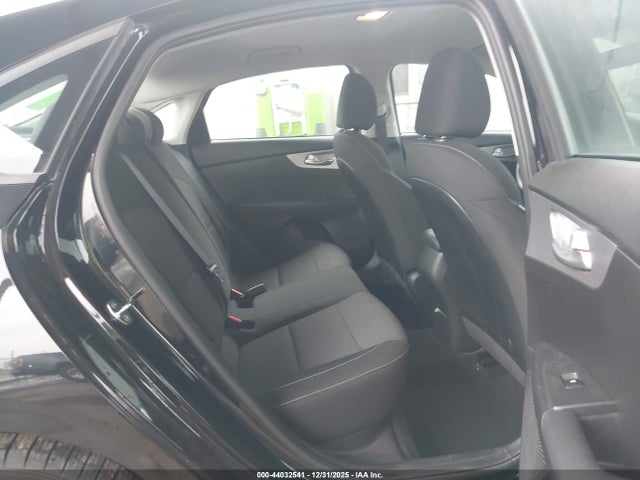 3KPF24AD4PE629467 KIA Forte Lxs