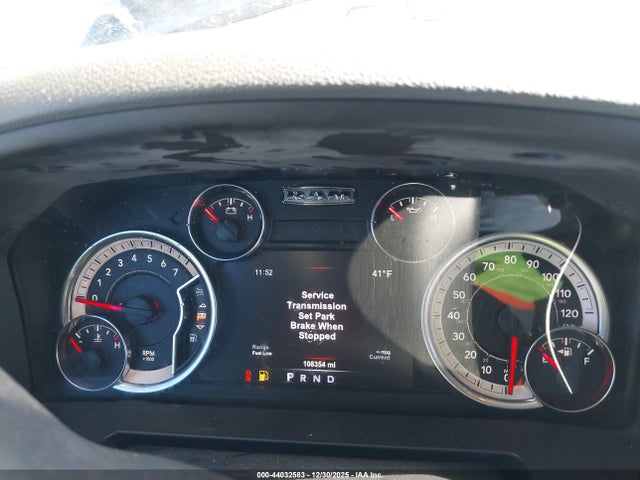 44032583 :رقم المزاد ، 1C6RR6LT2KS564401 vin ، 2019 Ram 1500 Classic Lone Star  4x2 5'7 Box مزاد بيع