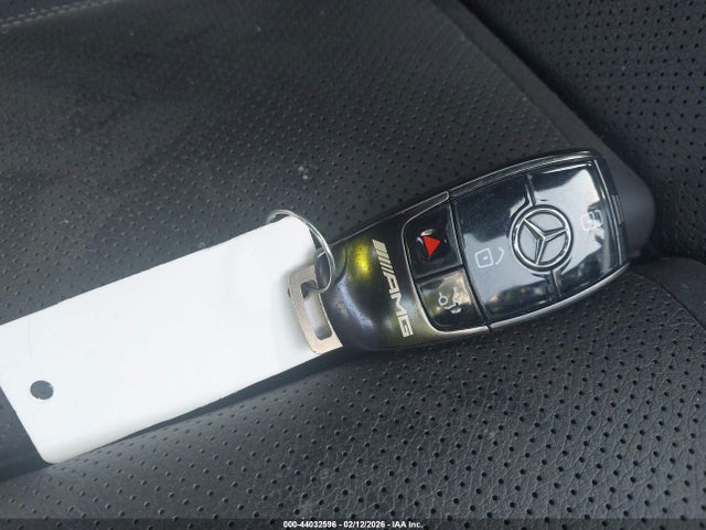44032596 :رقم المزاد ، W1K5J5DB0MN199917 vin ، 2021 Mercedes-benz Amg Cla 45 4matic مزاد بيع