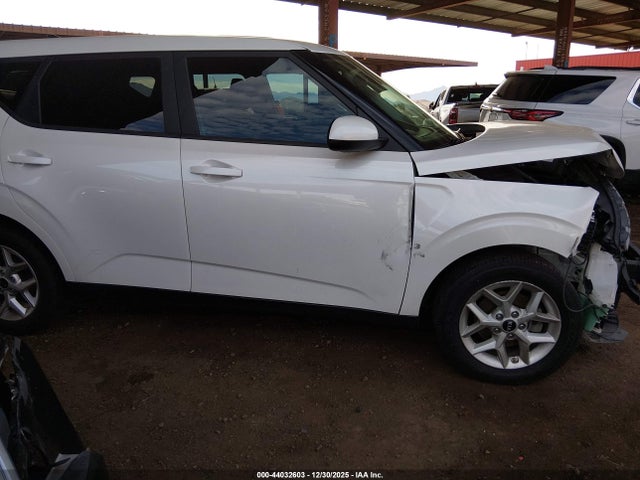 KNDJ23AU9M7775749 KIA SOUL S