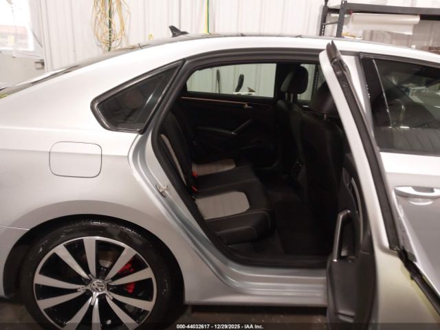 2018 VOLKSWAGEN PASSAT 1VWJM7A38JC047638 Photo 7