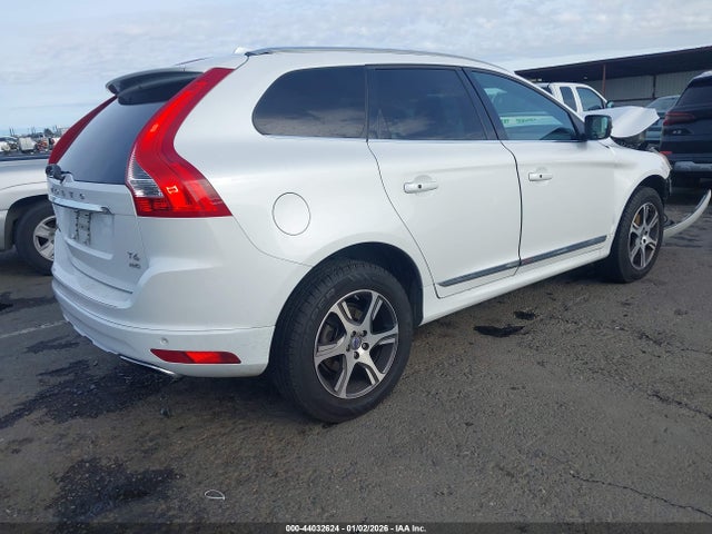 Volvo Xc60 T6 Platinum 2015 YV4902RM2F2666733 Image 4