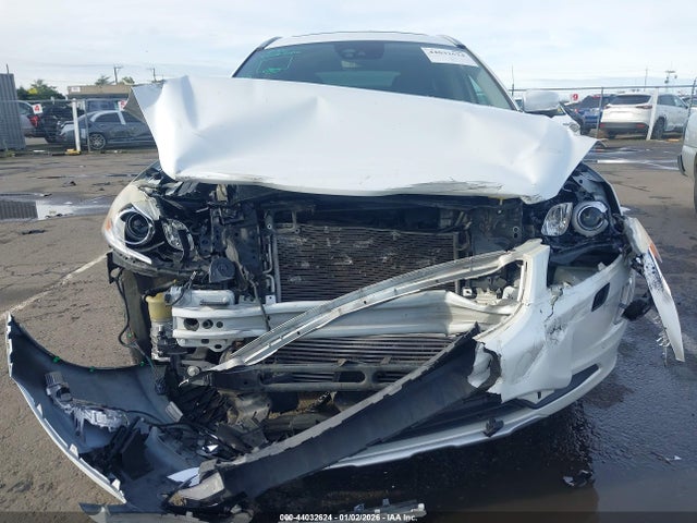 Volvo Xc60 T6 Platinum 2015 YV4902RM2F2666733 Image 6