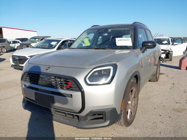 2025 MINI COUNTRYMAN WMZ23GA09S7R60273 Photo 1