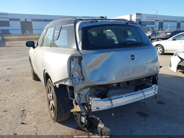 2025 MINI COUNTRYMAN WMZ23GA09S7R60273 Photo 2