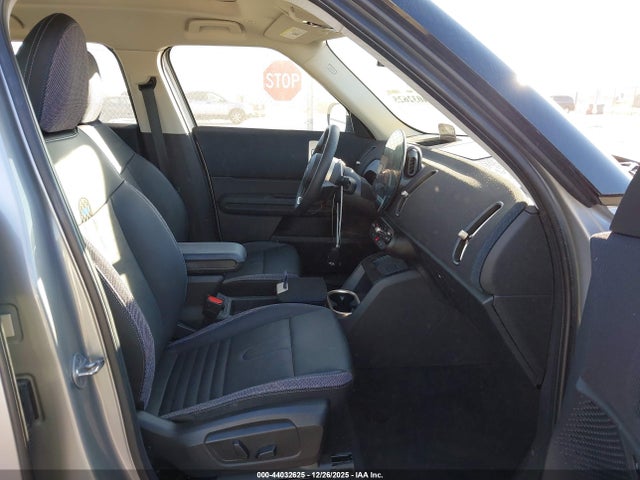 2025 MINI COUNTRYMAN WMZ23GA09S7R60273 Photo 4