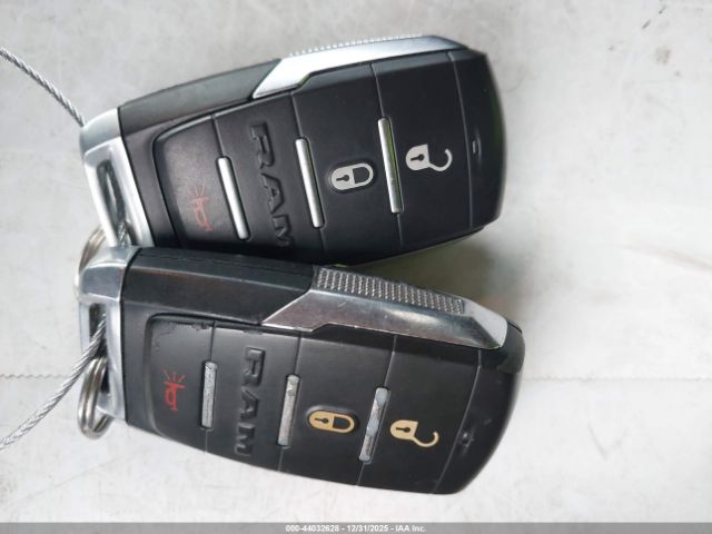 2021 RAM 1500 1C6RREFTXMN502932 Photo 10