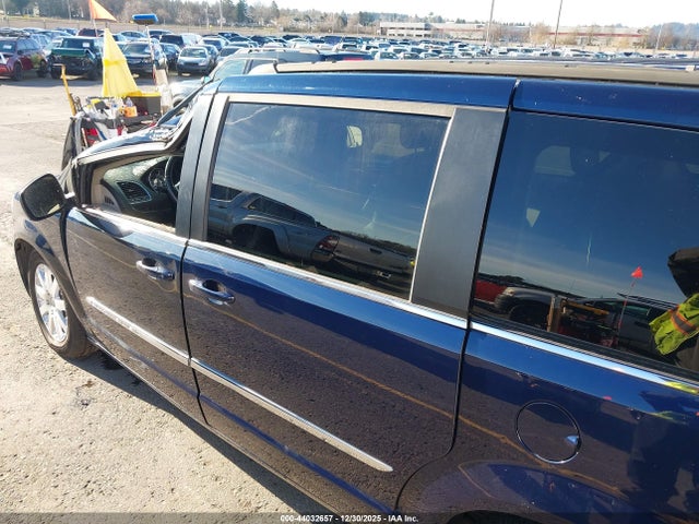 2C4RC1BG2GR292250 Chrysler Town &amp; Country Touring