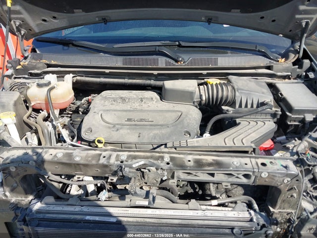 Продажа на аукционе авто 2022 Chrysler Pacifica Touring L, vin: 2C4RC1BGXNR179482, номер лота: 44032662