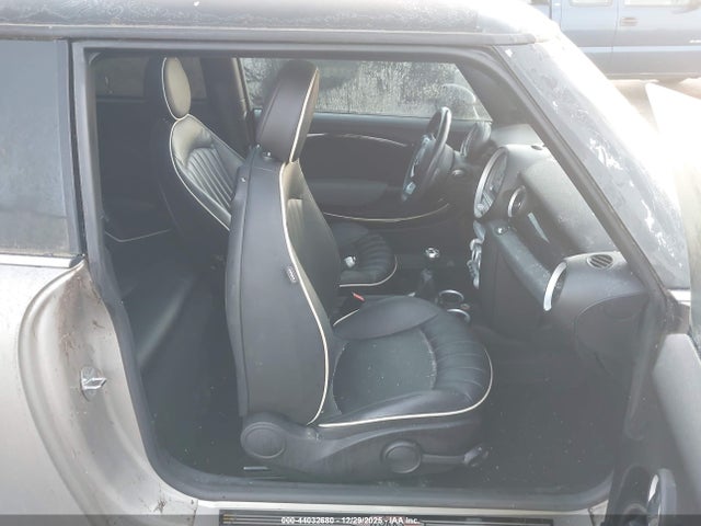 2009 MINI COOPER S WMWMF73599TT94056 Photo 7