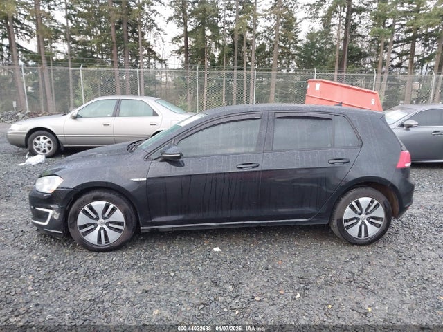 WVWKP7AU4GW913723 Volkswagen E-golf Se