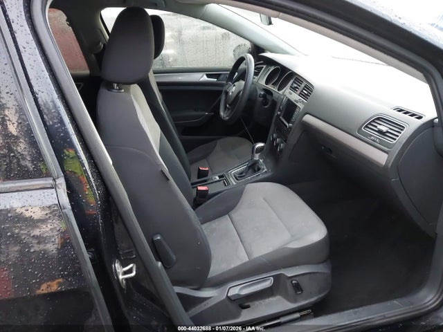 WVWKP7AU4GW913723 Volkswagen E-golf Se