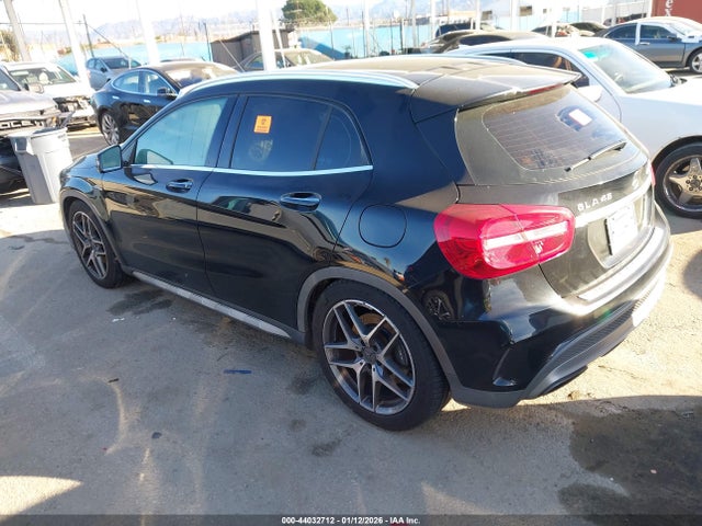 2015 MERCEDES-BENZ GLA 45 AMG WDDTG5CB4FJ135350 Photo 2