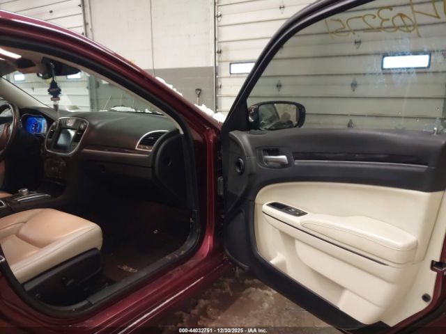 2017 CHRYSLER 300 2C3CCARG7HH610287 Photo 4