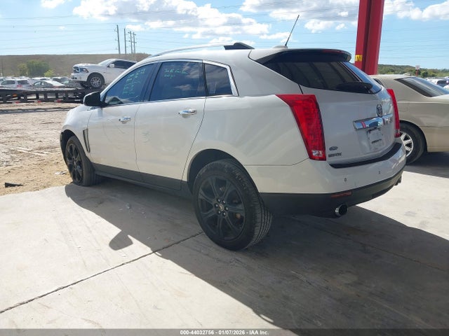 2016 CADILLAC SRX 3GYFNCE30GS553373 Photo 2