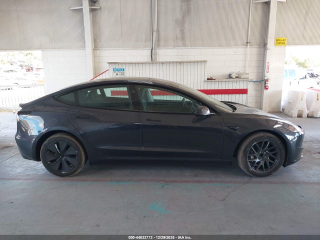 44032772 :رقم المزاد ، 5YJ3E1EA2SF909318 vin ، 2025 Tesla Model 3 Long Range Rear-wheel Drive/standard Rear-wheel Drive مزاد بيع