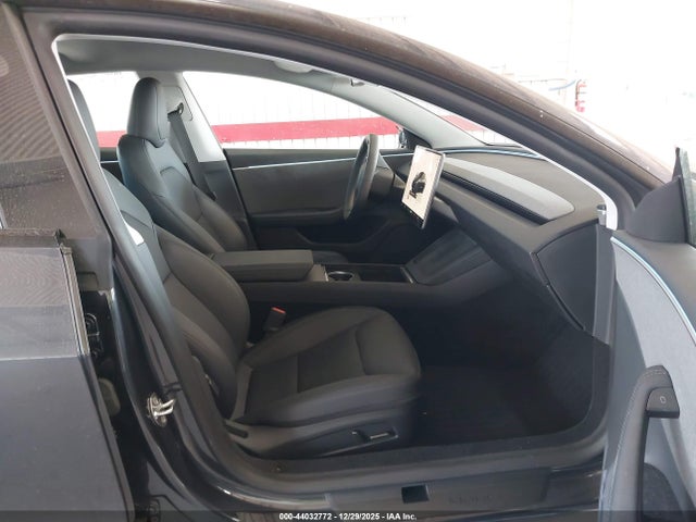44032772 :رقم المزاد ، 5YJ3E1EA2SF909318 vin ، 2025 Tesla Model 3 Long Range Rear-wheel Drive/standard Rear-wheel Drive مزاد بيع