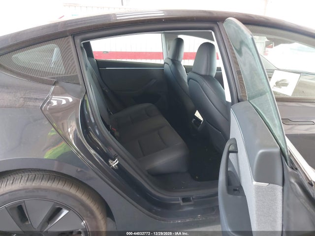 44032772 :رقم المزاد ، 5YJ3E1EA2SF909318 vin ، 2025 Tesla Model 3 Long Range Rear-wheel Drive/standard Rear-wheel Drive مزاد بيع