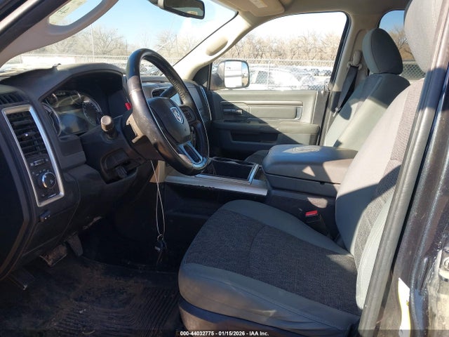 Продажа на аукционе авто 2015 Ram 3500 Big Horn, vin: 3C63R3HLXFG633734, номер лота: 44032775