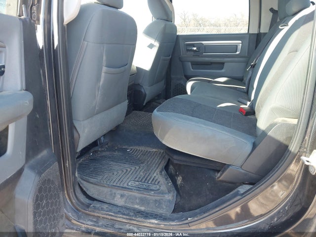 Продажа на аукционе авто 2015 Ram 3500 Big Horn, vin: 3C63R3HLXFG633734, номер лота: 44032775