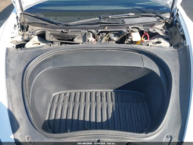 2024 TESLA MODEL 3 5YJ3E1EA7RF732484 Photo 9