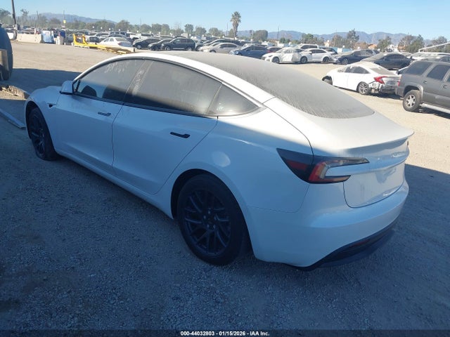 2024 TESLA MODEL 3 5YJ3E1EA7RF732484 Photo 2