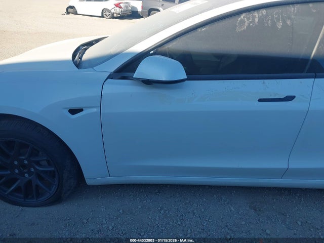 2024 TESLA MODEL 3 5YJ3E1EA7RF732484 Photo 5