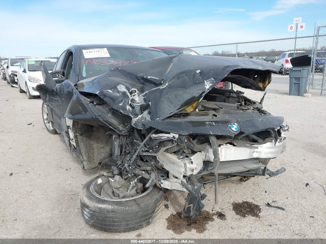 2016 BMW 320I WBA8A9C57GK617810