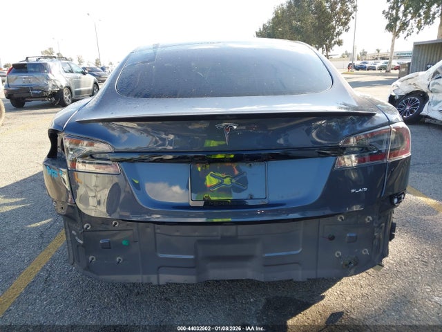 Tesla Model S Plaid Tri Motor All-wheel Drive 2021 5YJSA1E62MF452564 Image 17