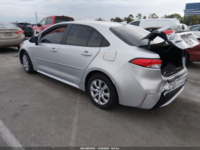 2022 TOYOTA COROLLA 5YFEPMAEXNP352972 Photo 2