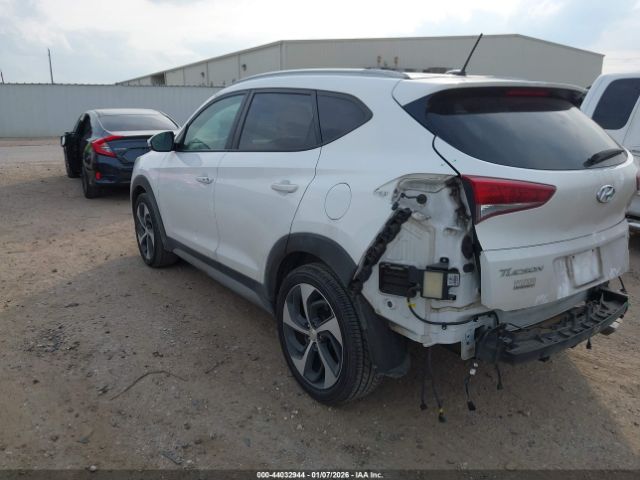 2017 HYUNDAI TUCSON KM8J33A25HU328396 Photo 2