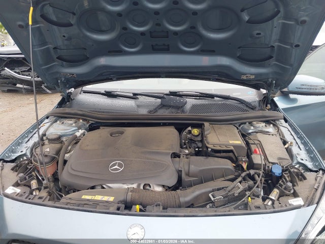 WDCTG4GB1FJ102265 Mercedes-Benz Gla 250 4matic