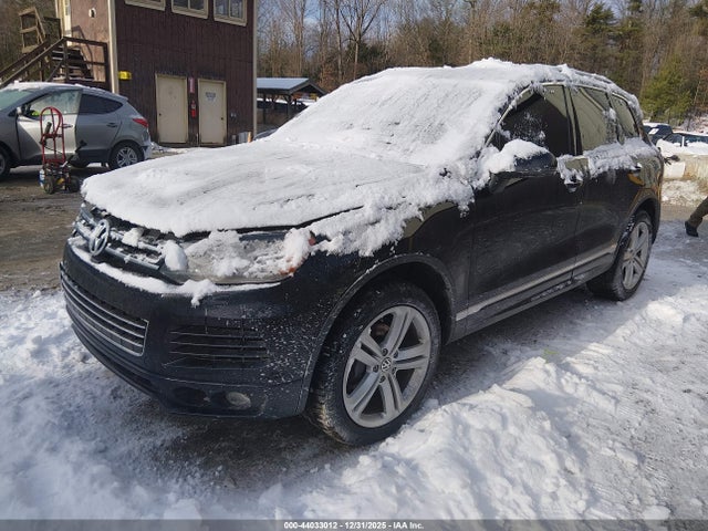 2014 VOLKSWAGEN TOUAREG WVGDP9BP2ED002422 Photo 1