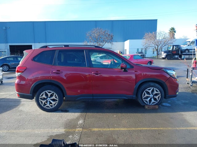JF2SKAJC9LH418923 Subaru Forester Premium