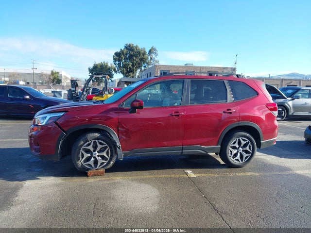 JF2SKAJC9LH418923 Subaru Forester Premium