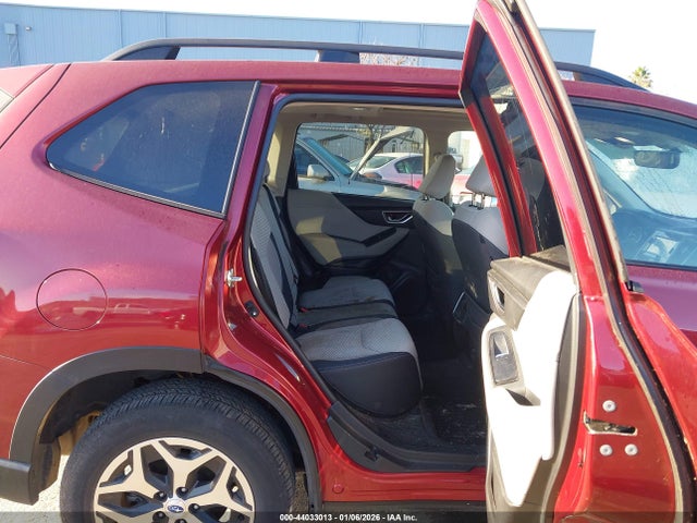 JF2SKAJC9LH418923 Subaru Forester Premium