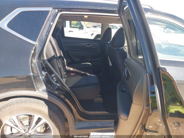 JN8AT2MTXLW015011 Nissan Rogue Sv Fwd